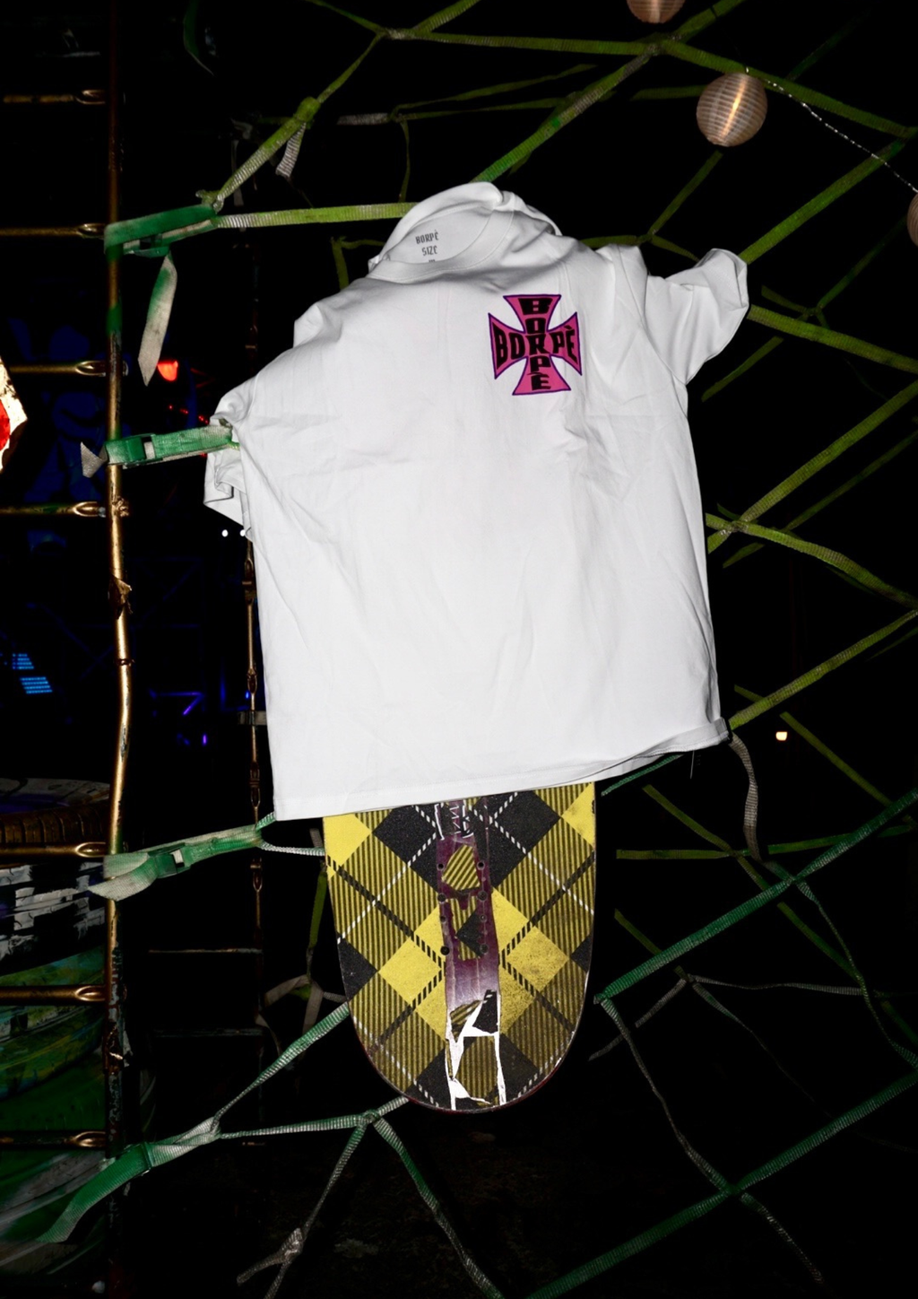 T-shirt "HOLY CHAOS" White