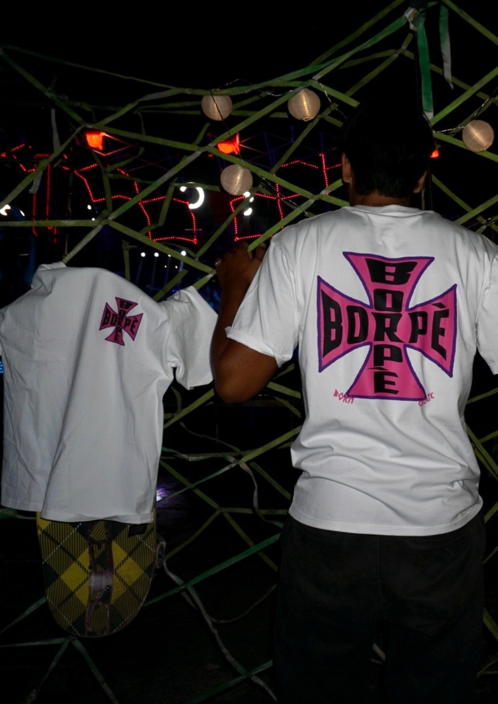 T-shirt "HOLY CHAOS" White