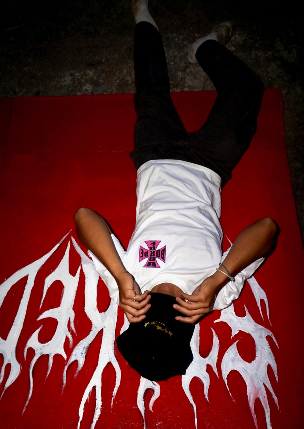 T-shirt "HOLY CHAOS" White